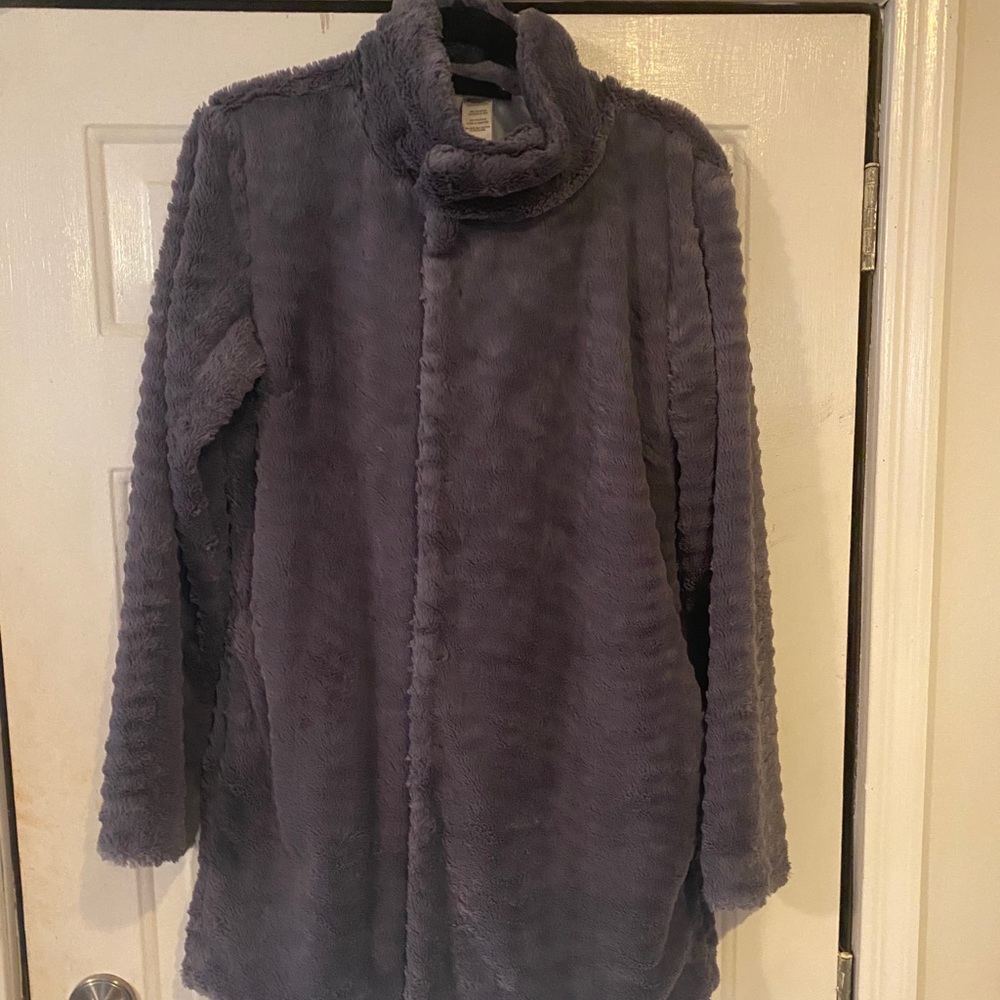 Patagonia gray women’s coat sz Large